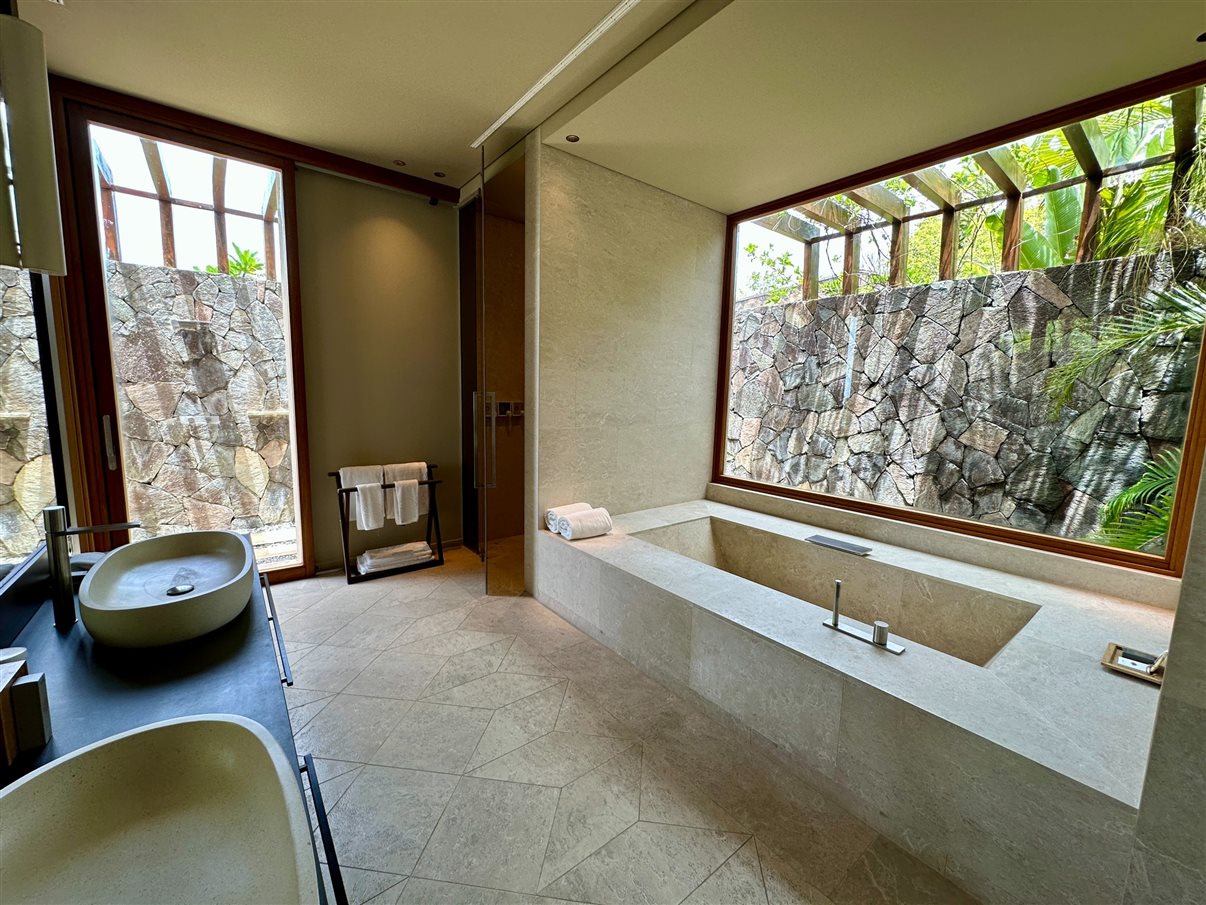 Propriedade em Canouan opera como Mandarin Oriental desde 2017
