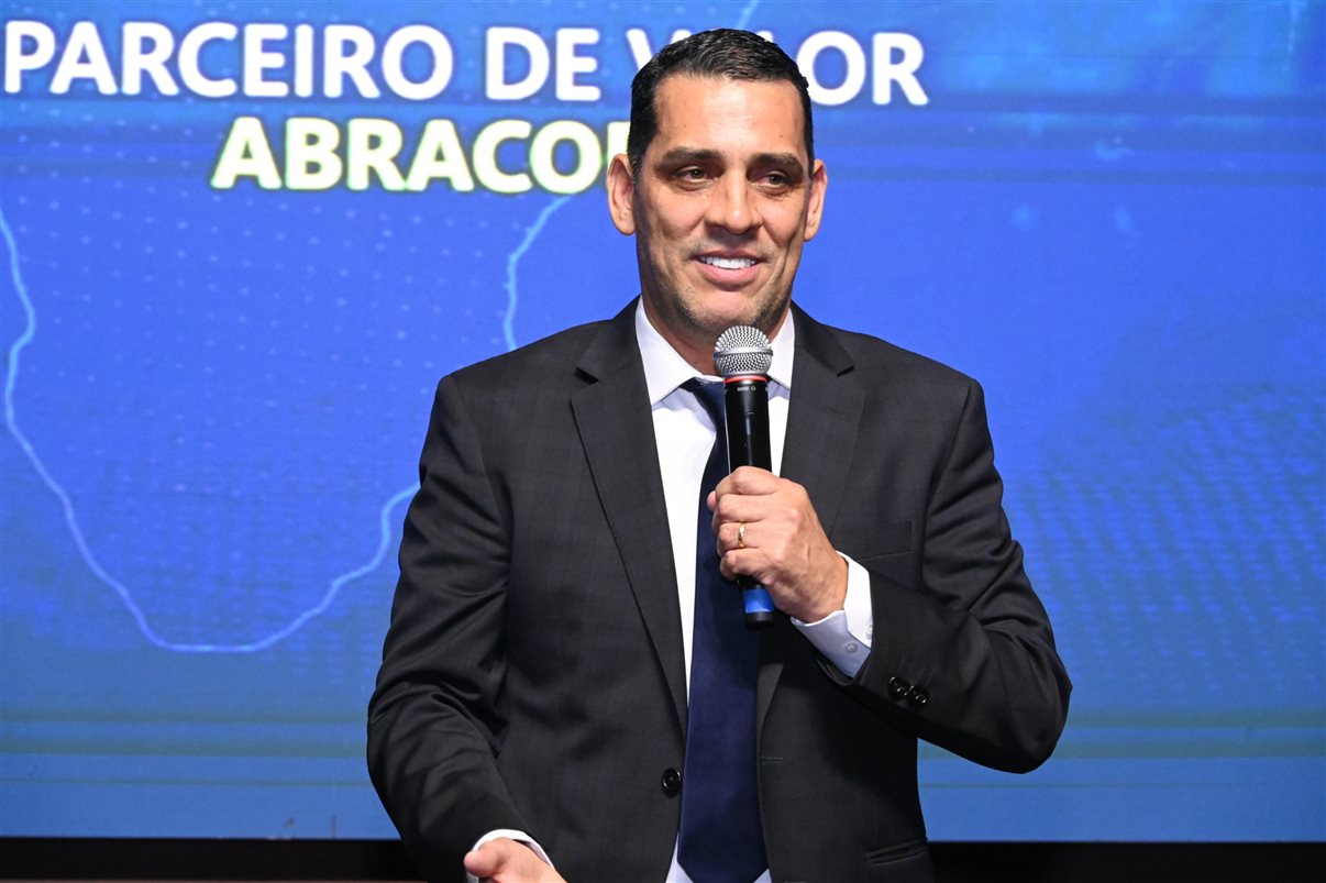 Douglas Camargo e Siderley Santos, ambos da Abracorp
