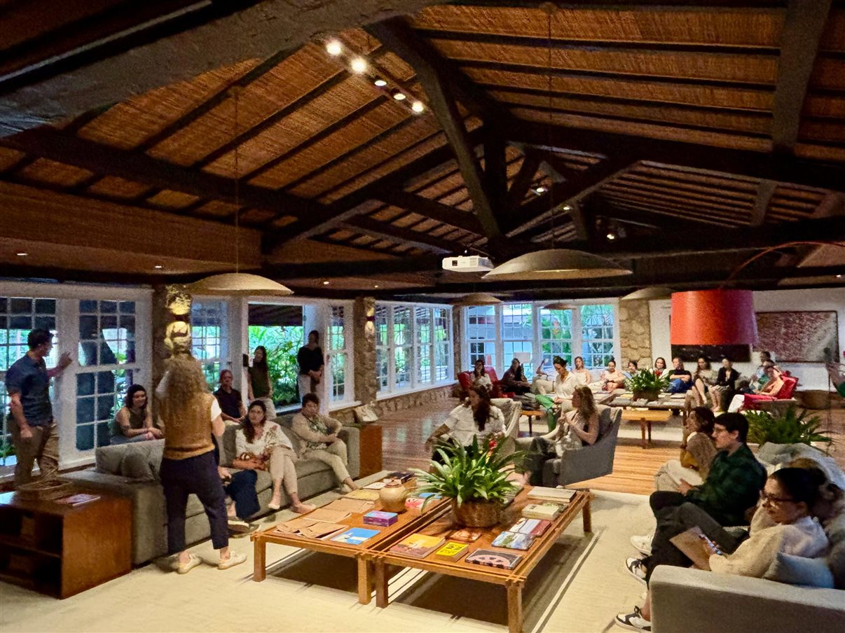 Participantes do 3º Encontro de ESG da BLTA no lounge da Pousada Literária