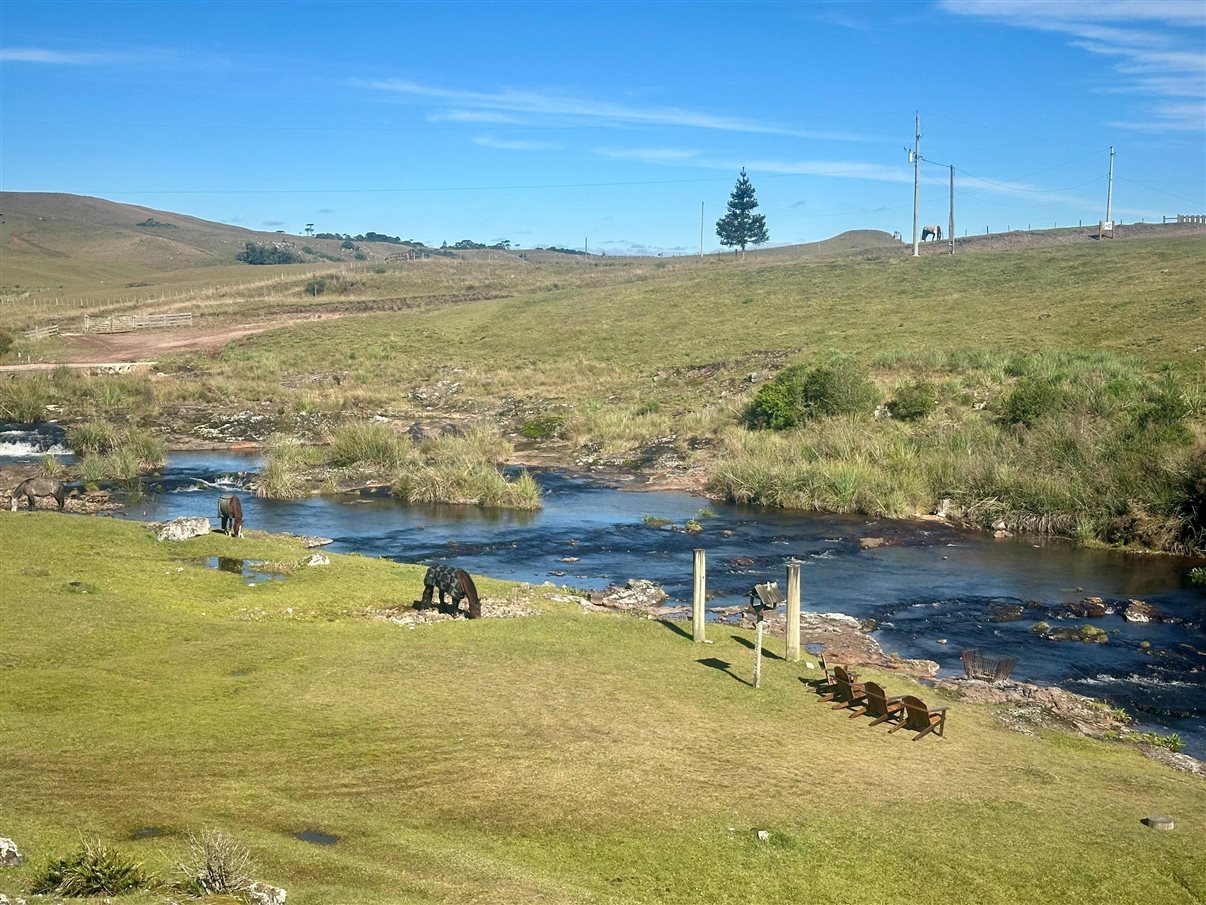 A agente de viagens Alice Assad com a mentora Rogéria Pinheiro