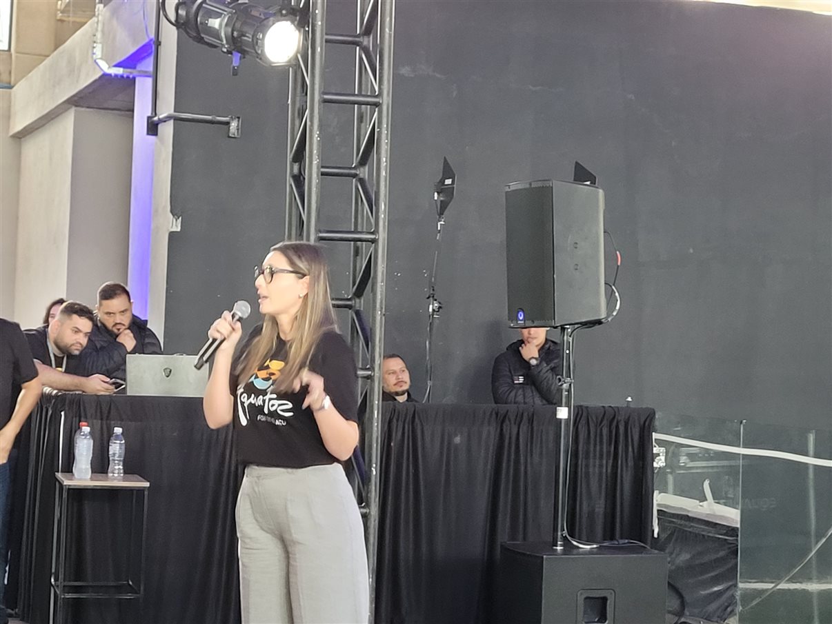Felilpe Giublin, Pablo Morbis, Jurema Fernandes, Rafael Franco e Camila Martins, todos do Grupo Cataratas