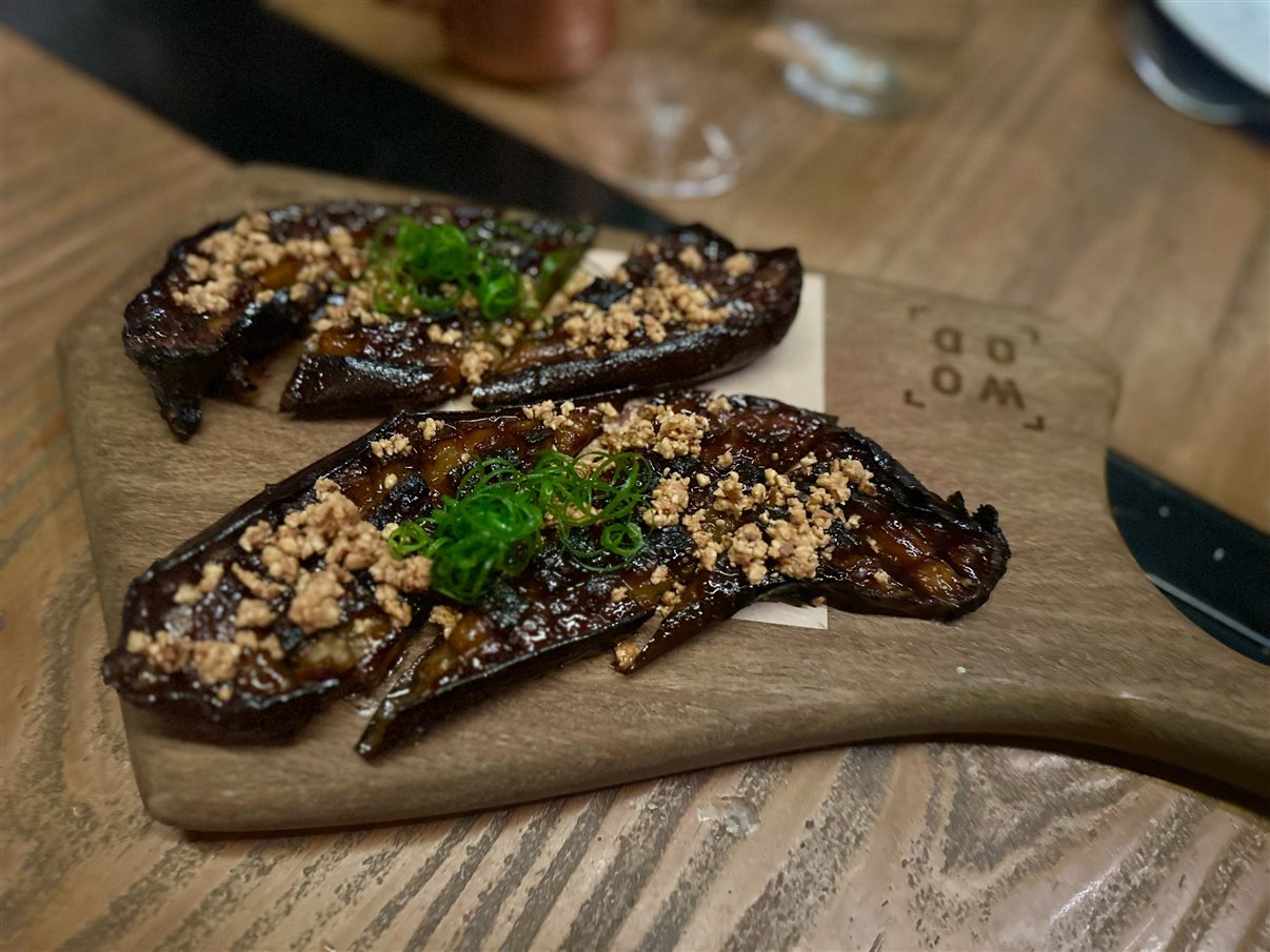 O restaurante Ocre fica no hotel Wood e tem menu assinado por Roberta Sudbrack