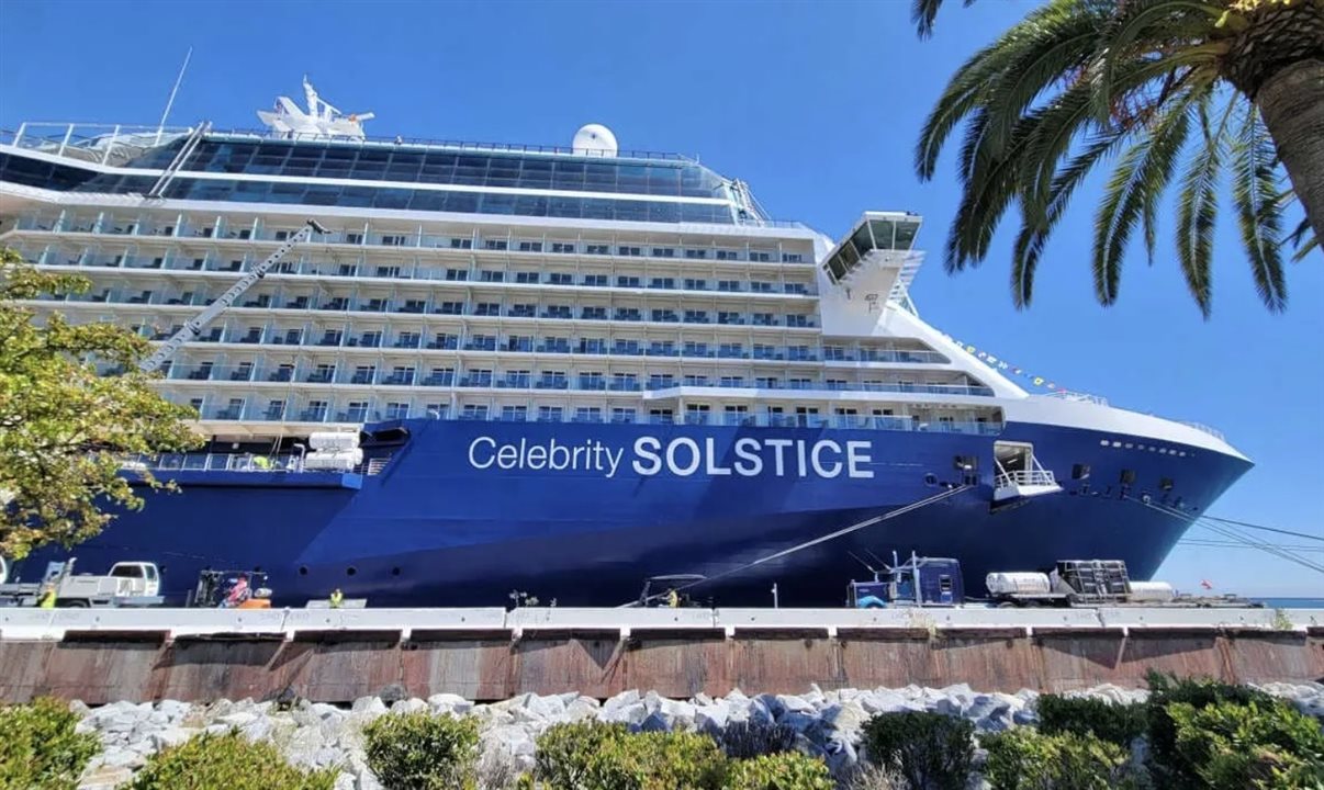 Celebrity Solstice será o primeiro navio a passar pela reforma