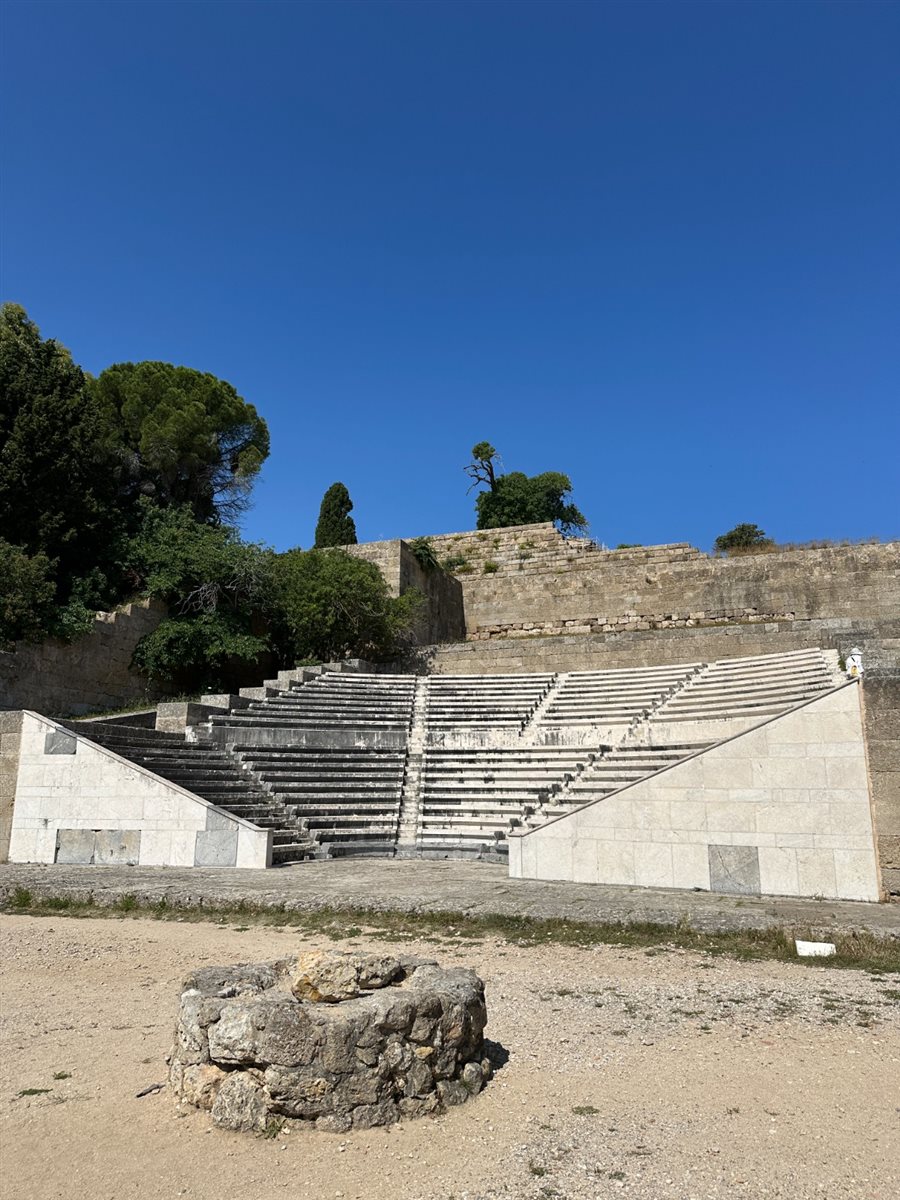 Rhodes: História viva entre muralhas na Cidade Medieval