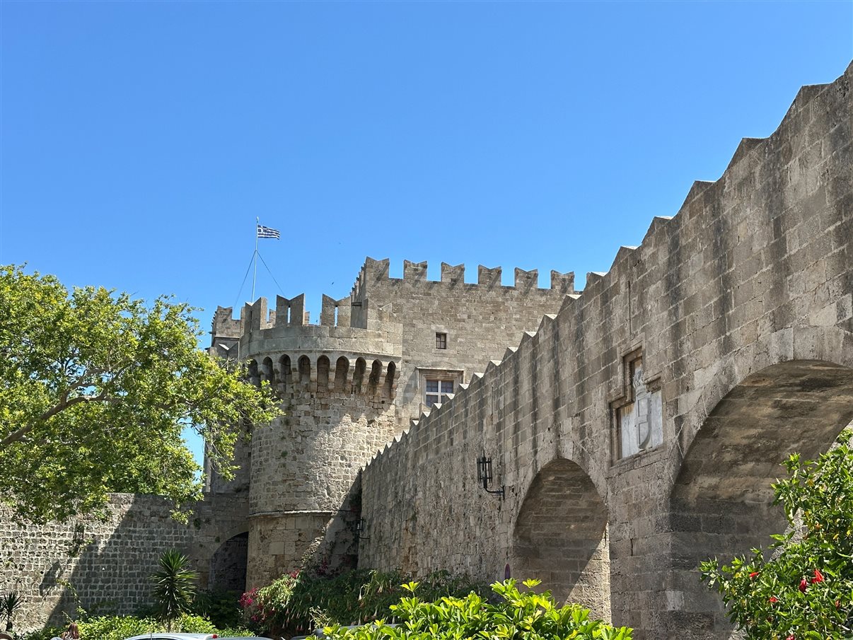 Rhodes: História viva entre muralhas na Cidade Medieval