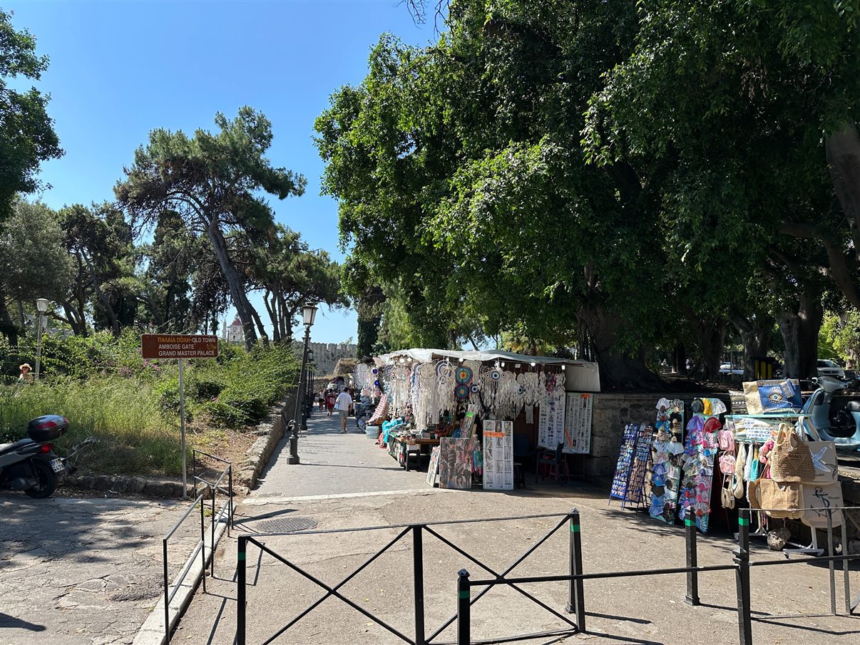 Rhodes: História viva entre muralhas na Cidade Medieval