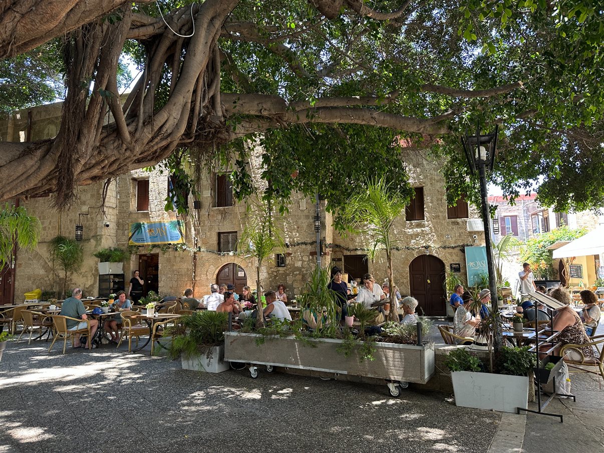 Rhodes: História viva entre muralhas na Cidade Medieval