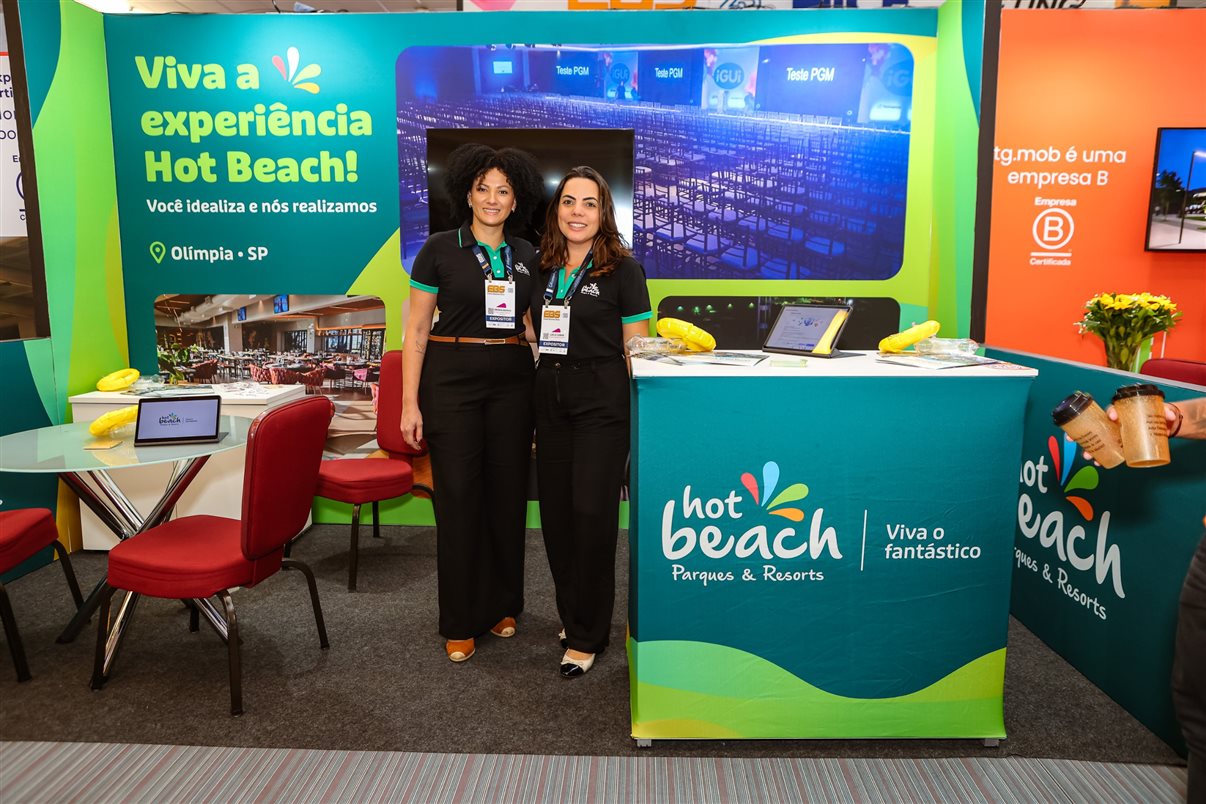 Amanda Barros e Laila Cunha, do Hot Beach