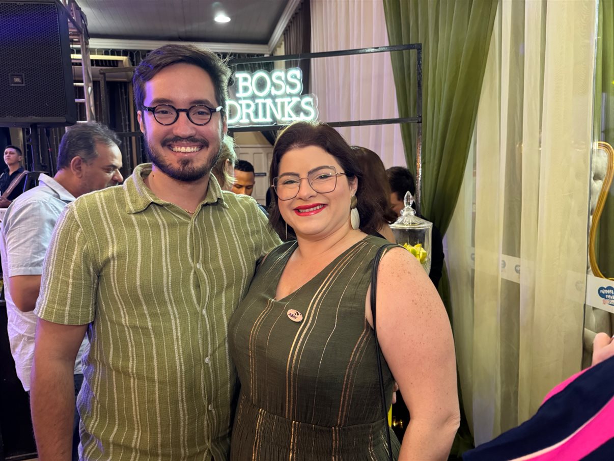 Elenilton Marques, da Abav-AP, Ana Carolina Medeiros, da Abav Nacional, Syntia Lamarão, secretária de Turismo do Amapá, Antônio Karp e Bianca Serafim, da Latam, Daniel Braz, da Sefaz, e Gabriel Flores, da ABBTur
