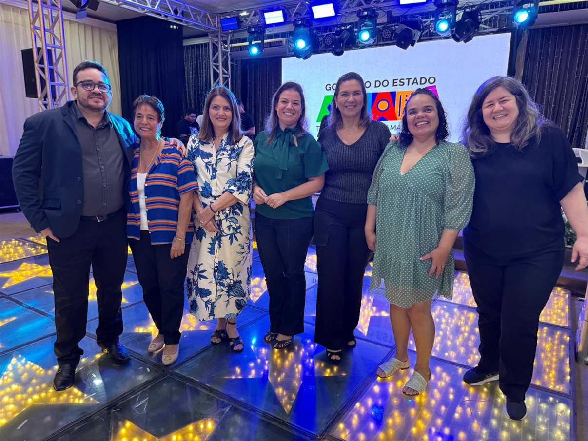 Elenilton Marques, da Abav-AP, Ana Carolina Medeiros, da Abav Nacional, Syntia Lamarão, secretária de Turismo do Amapá, Antônio Karp e Bianca Serafim, da Latam, Daniel Braz, da Sefaz, e Gabriel Flores, da ABBTur