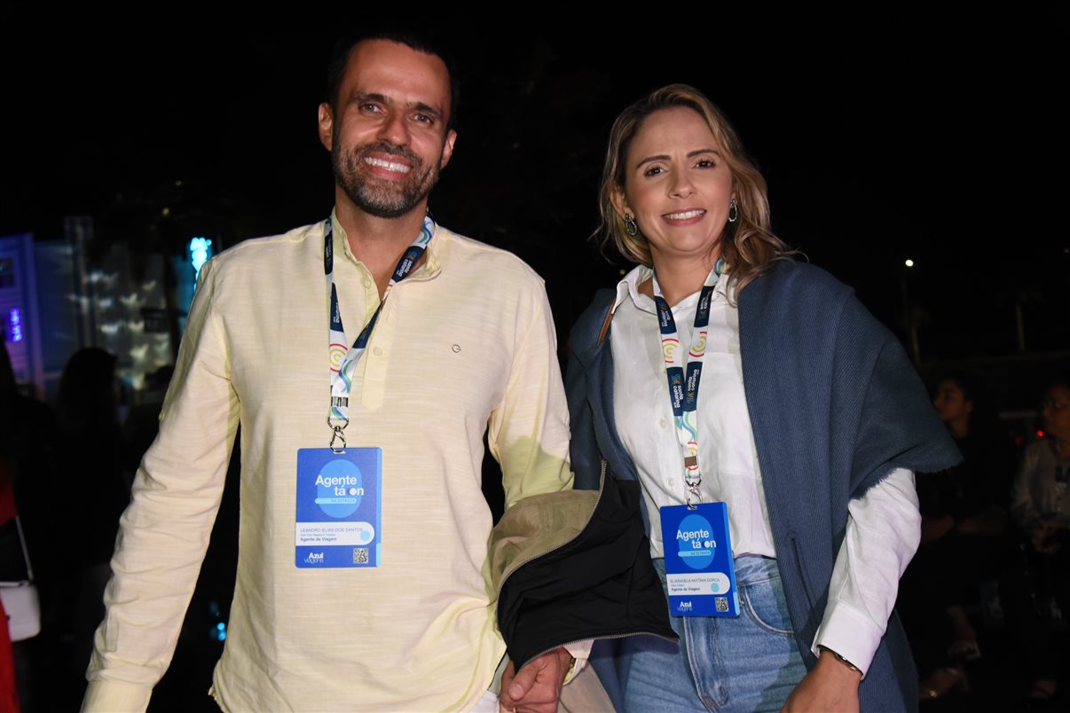 Gabrielle Assis, da Belvitur, Marina Souza, da Vilhetur, Irapuan Cortes Santos, do Viaje Paraná, Maisa Lima, da Mapstur Turismo, Giulliana Mesquita, da Azul Viagens, e Daniel Bicudo, da Azul