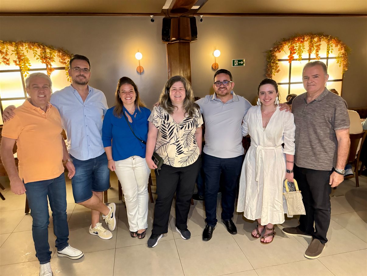 Fernando Santos, Marcelo Oliveira, Priscila Perasolo e Jerusa Hara, da Abav Nacional, Elenilton Marques, da Abav-AP, Izabela Medeiros, da Abav Nacional, e Ruy Dias, da Taguatur<br/>