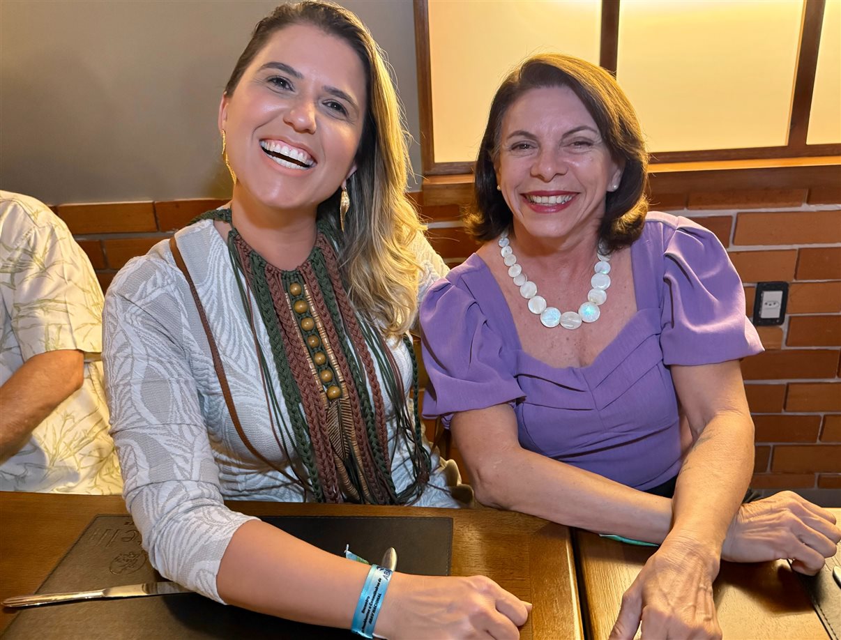 Hoje rolou brinde para comemorar a viagem da comitiva da Abav Nacional