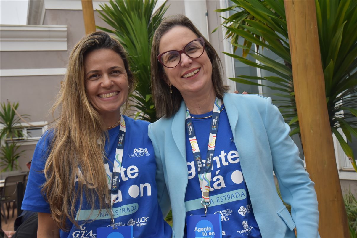 Priscila Oliveira, da Claudia Ramires Viagens, com Pamela Peters e Priscila Gonçalves, da Mulher Turismo