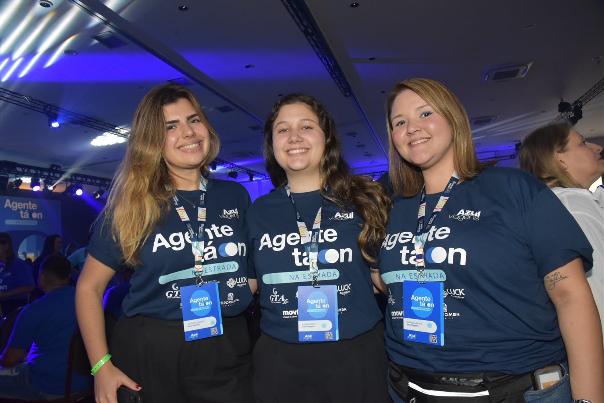 Priscila Oliveira, da Claudia Ramires Viagens, com Pamela Peters e Priscila Gonçalves, da Mulher Turismo