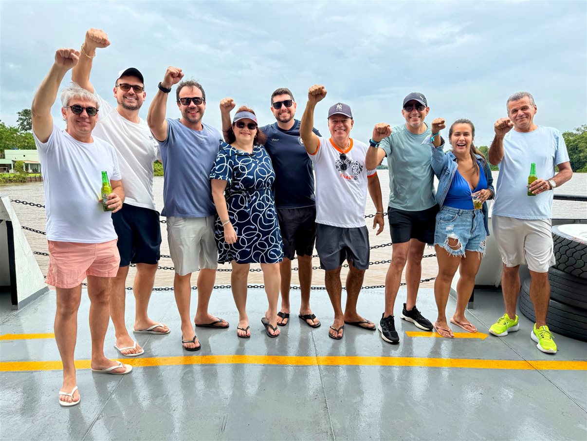 Fernando Santos, Marcelo Oliveira e Thiago Mendes, da Abav Nacional, Marília Patriota, da Abav-PB, Alex Flavio, da Abav-PA, Ney Gonçalves, da Abav Nacional, Rodolfo Ferreira, da Abav-TO, Dayana Barbosa, da Abav-MA, e Agnaldo Pereira, da Abav-AP