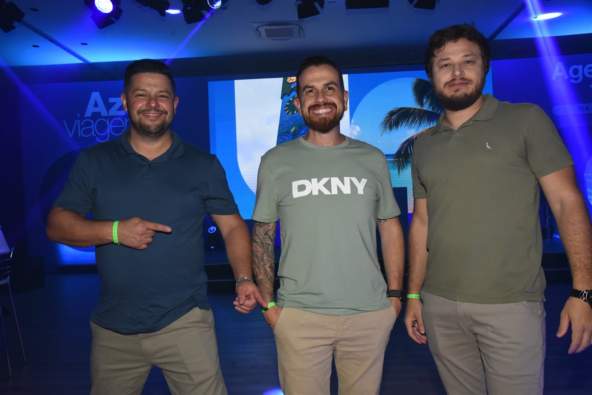 Bruna Castro, da Azul Viagens, e Alexander Haim, da Disney Destinations