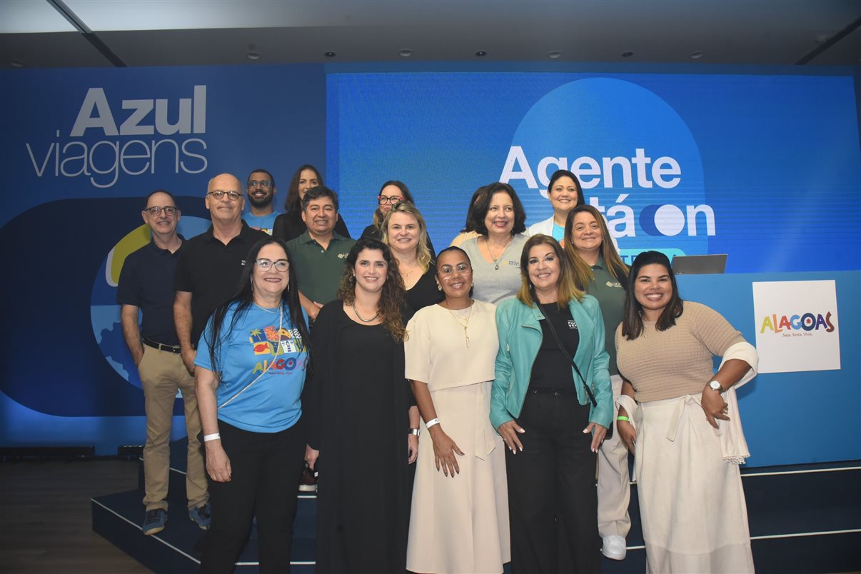 Bruna Castro, da Azul Viagens, e Alexander Haim, da Disney Destinations