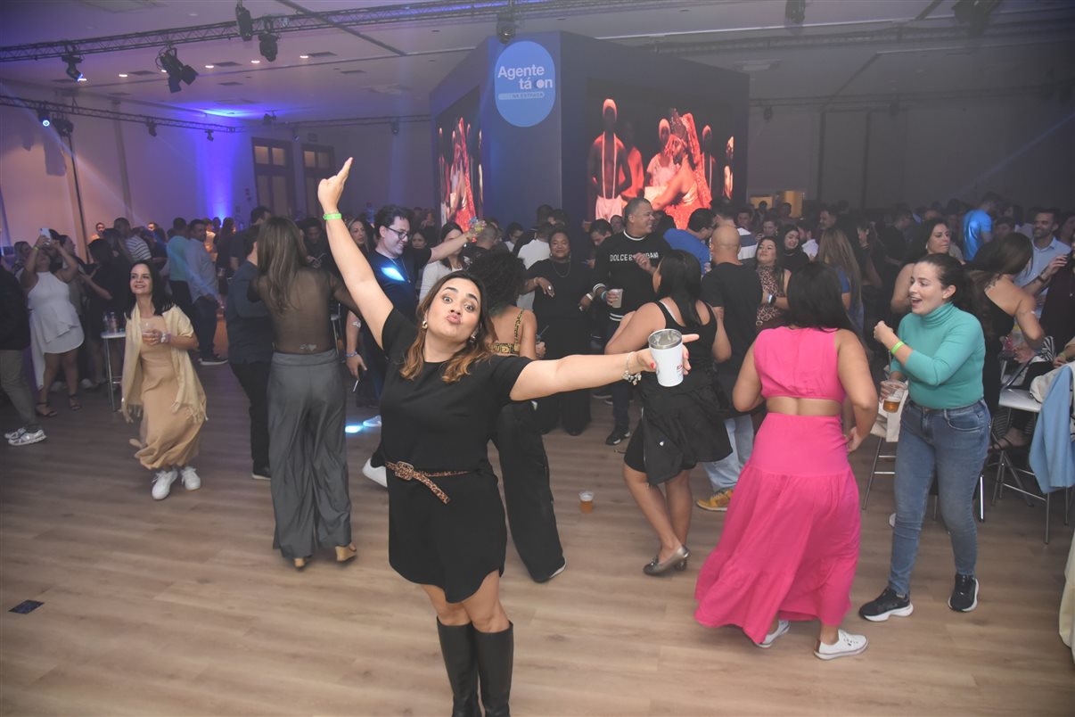 Marianne Silva, da Sea Blue Viagens, Aline Lacerda, da Lee Travel, Auriane Batista, da Clube Turismo Ribeirão Preto, Ana Beatriz Bethiol, da Ideal Viagem e Turismo, Michelle Carneiro, da Voencanto Viagens, e Beatriz Corrêa, da Magna Via 