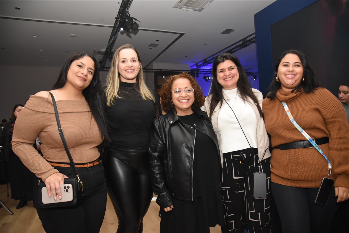 Marianne Silva, da Sea Blue Viagens, Aline Lacerda, da Lee Travel, Auriane Batista, da Clube Turismo Ribeirão Preto, Ana Beatriz Bethiol, da Ideal Viagem e Turismo, Michelle Carneiro, da Voencanto Viagens, e Beatriz Corrêa, da Magna Via 