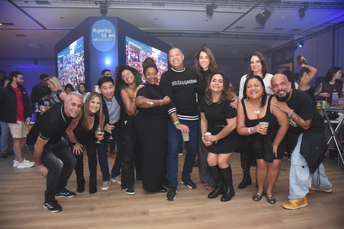 Marianne Silva, da Sea Blue Viagens, Aline Lacerda, da Lee Travel, Auriane Batista, da Clube Turismo Ribeirão Preto, Ana Beatriz Bethiol, da Ideal Viagem e Turismo, Michelle Carneiro, da Voencanto Viagens, e Beatriz Corrêa, da Magna Via 