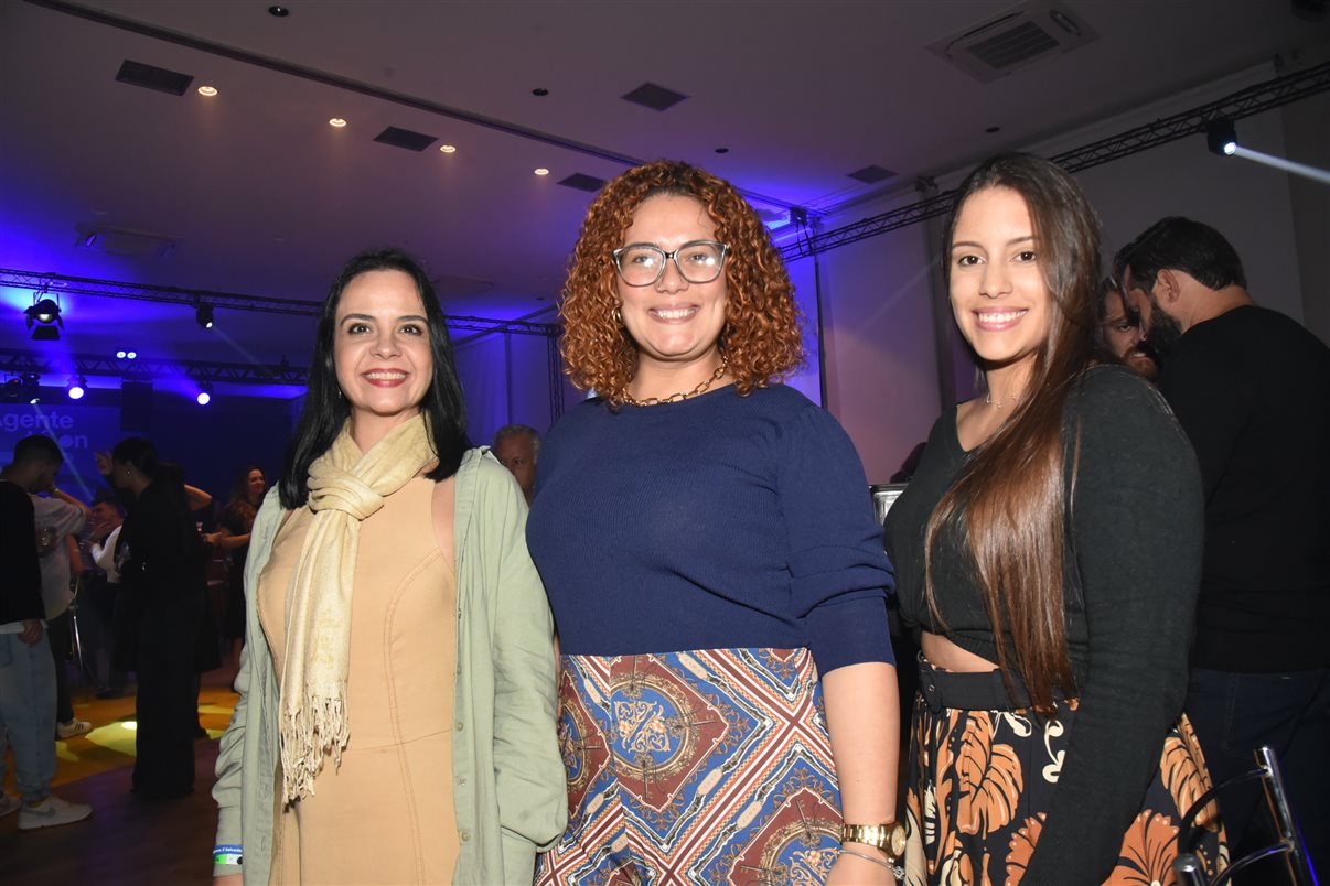 Marianne Silva, da Sea Blue Viagens, Aline Lacerda, da Lee Travel, Auriane Batista, da Clube Turismo Ribeirão Preto, Ana Beatriz Bethiol, da Ideal Viagem e Turismo, Michelle Carneiro, da Voencanto Viagens, e Beatriz Corrêa, da Magna Via 