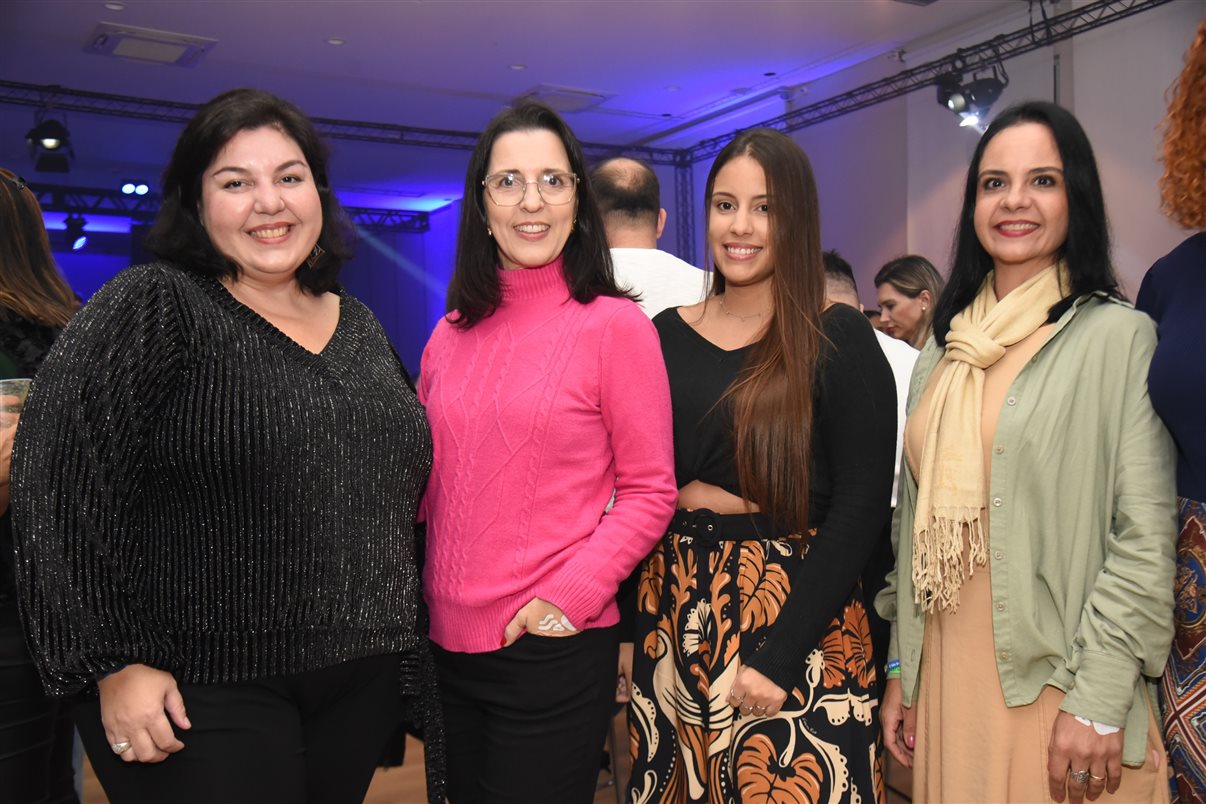 Marianne Silva, da Sea Blue Viagens, Aline Lacerda, da Lee Travel, Auriane Batista, da Clube Turismo Ribeirão Preto, Ana Beatriz Bethiol, da Ideal Viagem e Turismo, Michelle Carneiro, da Voencanto Viagens, e Beatriz Corrêa, da Magna Via 