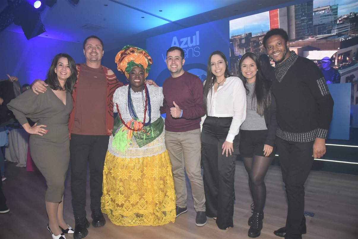 Marianne Silva, da Sea Blue Viagens, Aline Lacerda, da Lee Travel, Auriane Batista, da Clube Turismo Ribeirão Preto, Ana Beatriz Bethiol, da Ideal Viagem e Turismo, Michelle Carneiro, da Voencanto Viagens, e Beatriz Corrêa, da Magna Via 