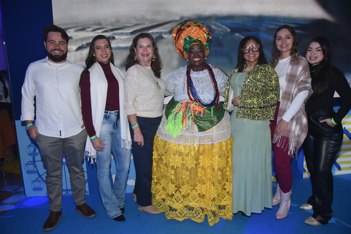 Marianne Silva, da Sea Blue Viagens, Aline Lacerda, da Lee Travel, Auriane Batista, da Clube Turismo Ribeirão Preto, Ana Beatriz Bethiol, da Ideal Viagem e Turismo, Michelle Carneiro, da Voencanto Viagens, e Beatriz Corrêa, da Magna Via 
