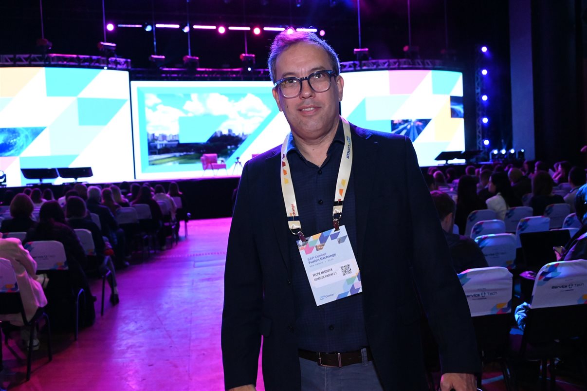 Denis Tassitano, da SAP Concur, e Patricia Thomas, da Omnibees