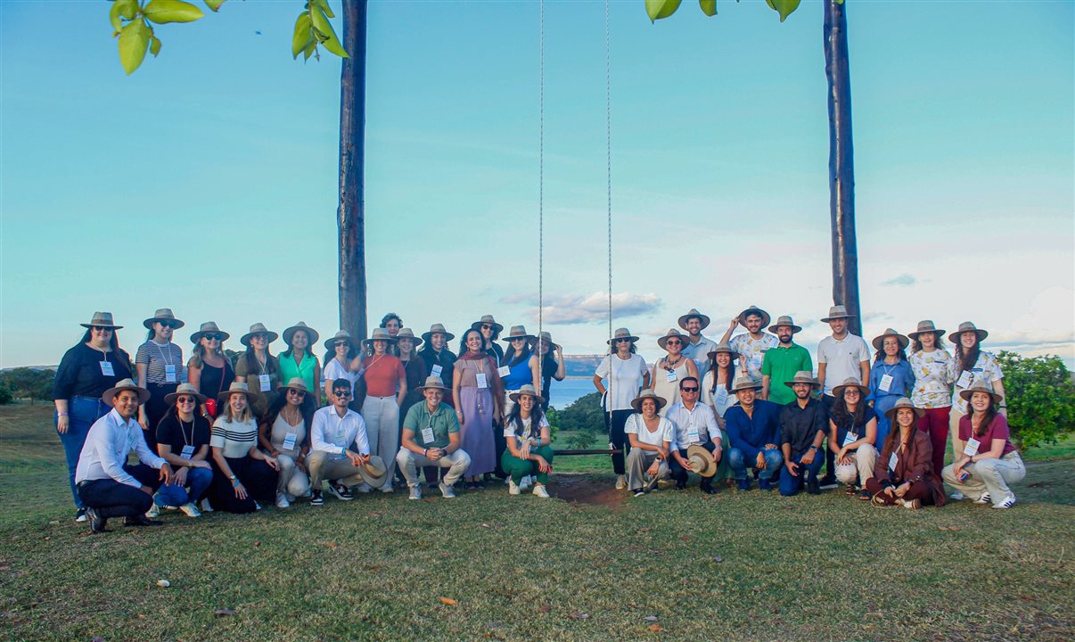 Participam representantes de resorts associados, especialistas do setor e parceiros estratégicos