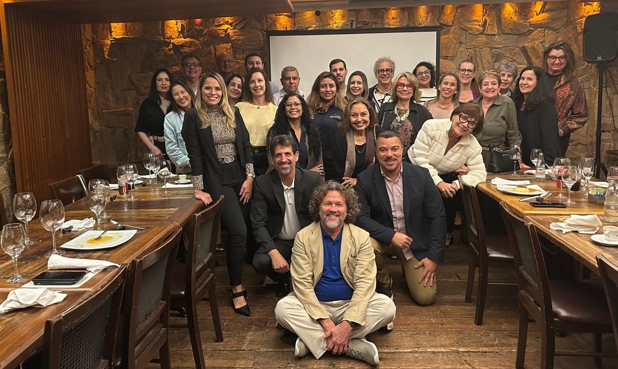 Evento Azamara + R11