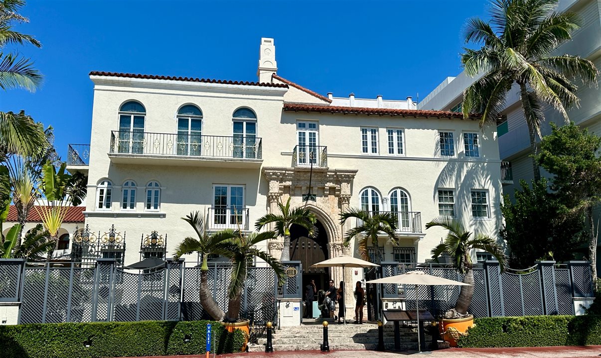 A Casa Casuarina hoje funciona como hotel boutique, restaurante e espaço para eventos