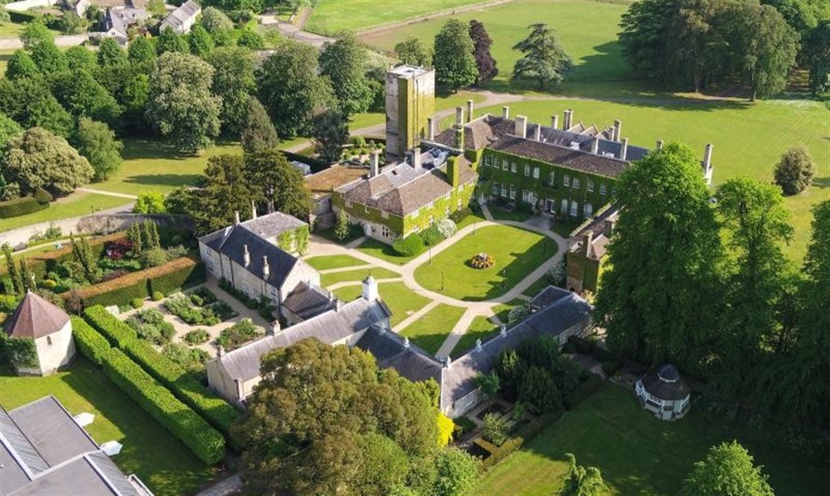Emblems Collection: Lucknam Park Hotel & Spa