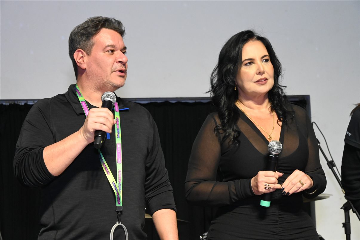 Luiz Gustavo Costa e Claudia Brito, da Coris