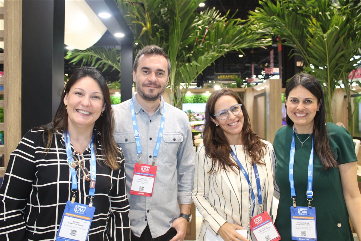Jeff van Langeveld, da Disney, Sylvio Ferraz, da BeFly, Cinthia Douglas, da Disney, Marco Lourenço, da Queensberry, e Alejandro Flores e Alexander Haim, da Disney