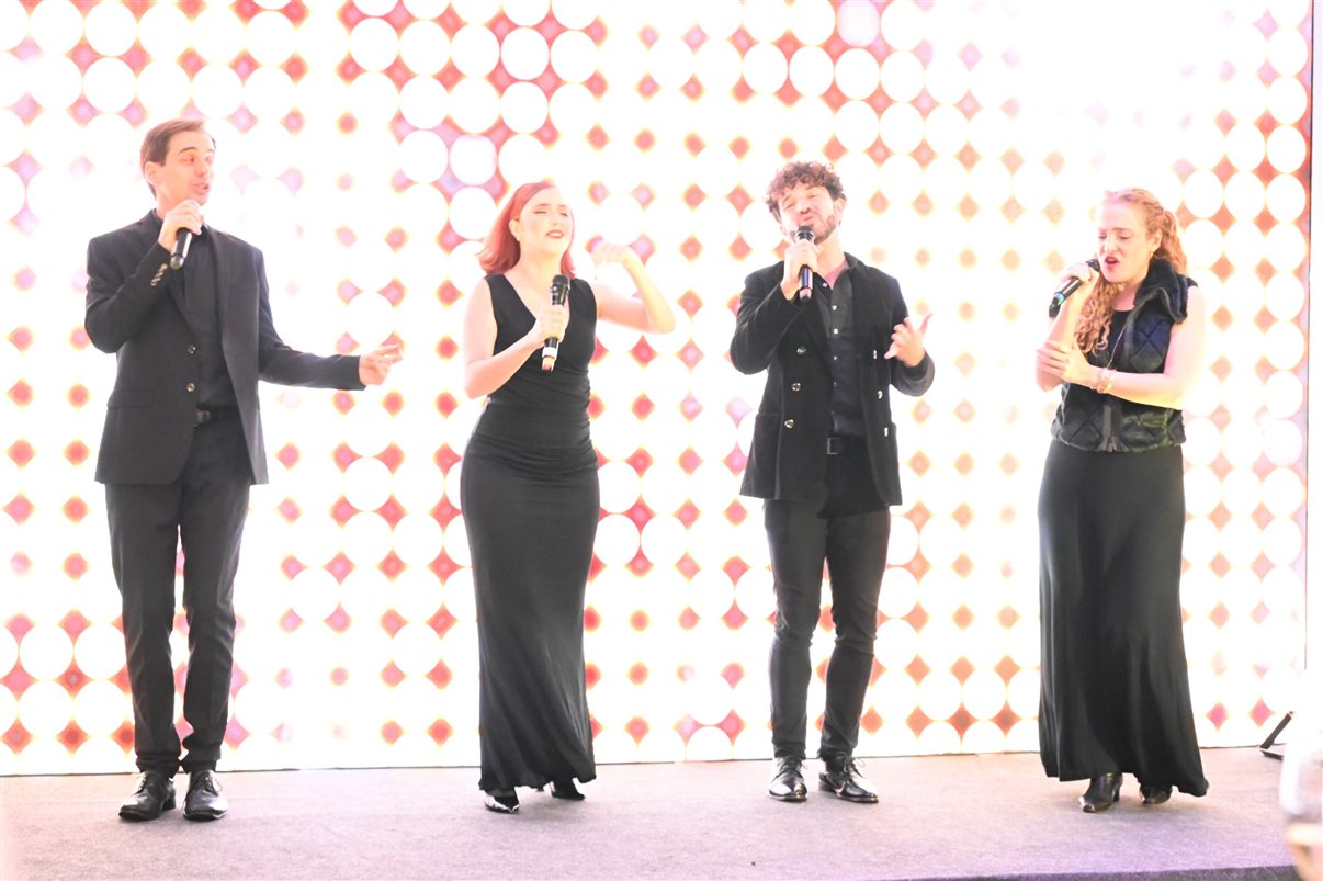 Elizabeth Santos e Victor Domez, da Meliá