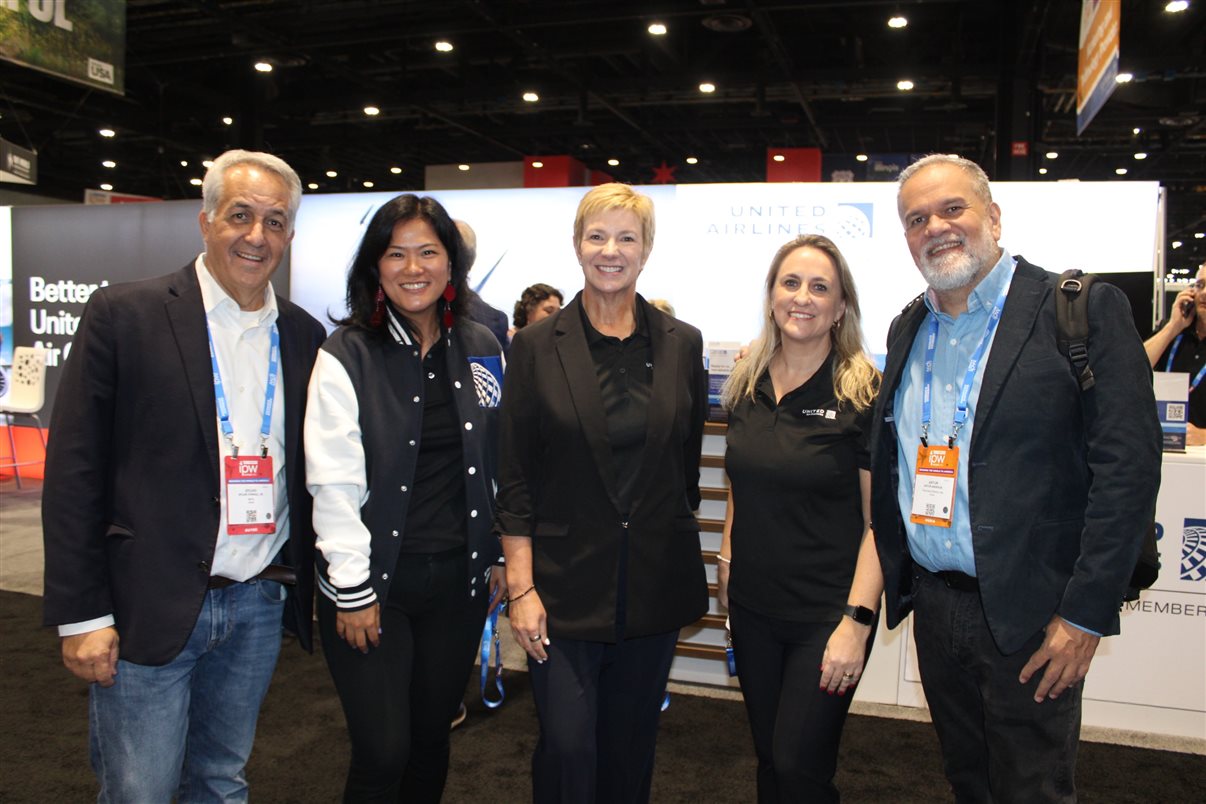 Carol Gusson e Paulo Biondo, da CVC Corp