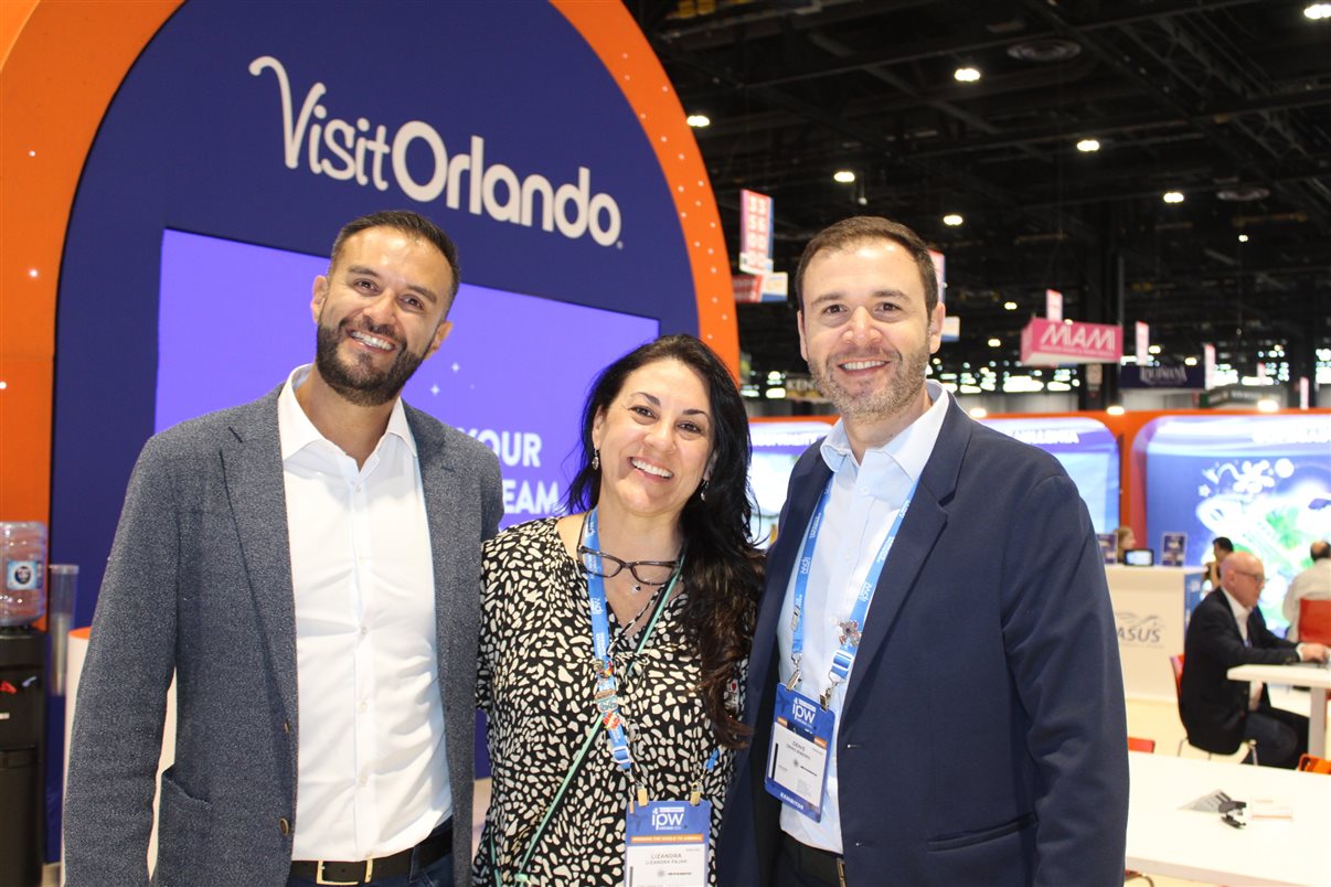 Carol Gusson e Paulo Biondo, da CVC Corp