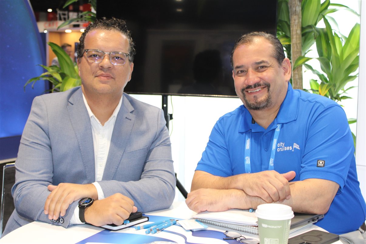 Carol Gusson e Paulo Biondo, da CVC Corp