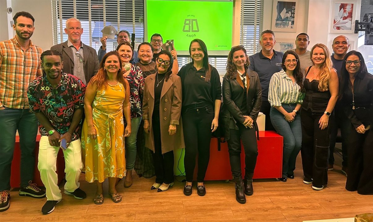 Agentes de viagens do Rio de Janeiro com executivos da Tap e da OTT na primeira etapa do roadshow