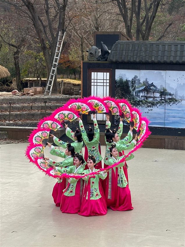 Show típico coreano no Korean Folk Village