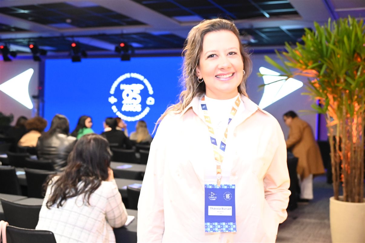 Renata Luz, da Beup Viagens e Turismo, e Rafaella Bento, da HotelDO