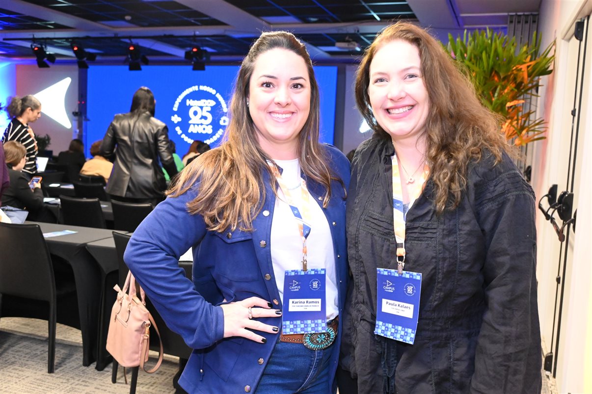 Renata Luz, da Beup Viagens e Turismo, e Rafaella Bento, da HotelDO