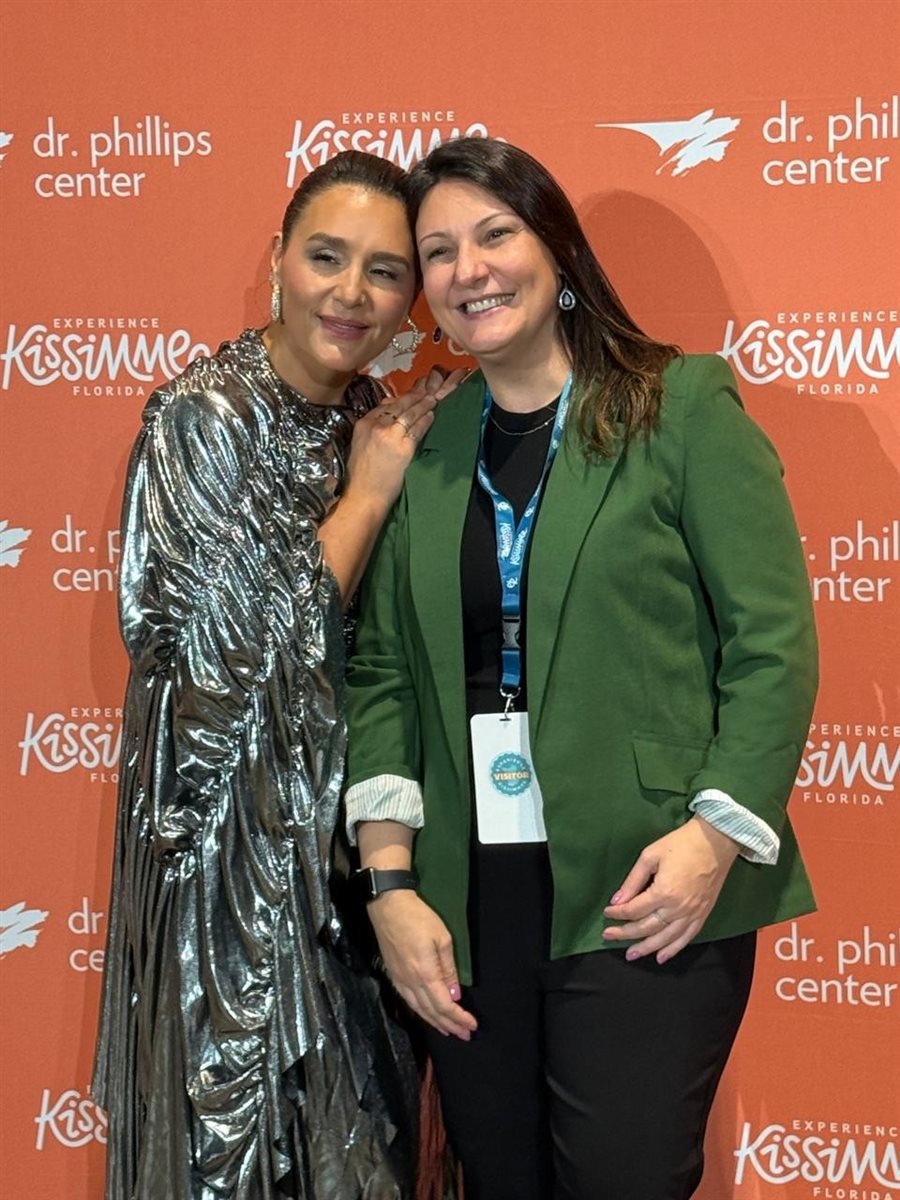 Jessie Ware recebe Juliana Leveroni, Dinah Policarpo e DT Minich, do Experience Kissimmee