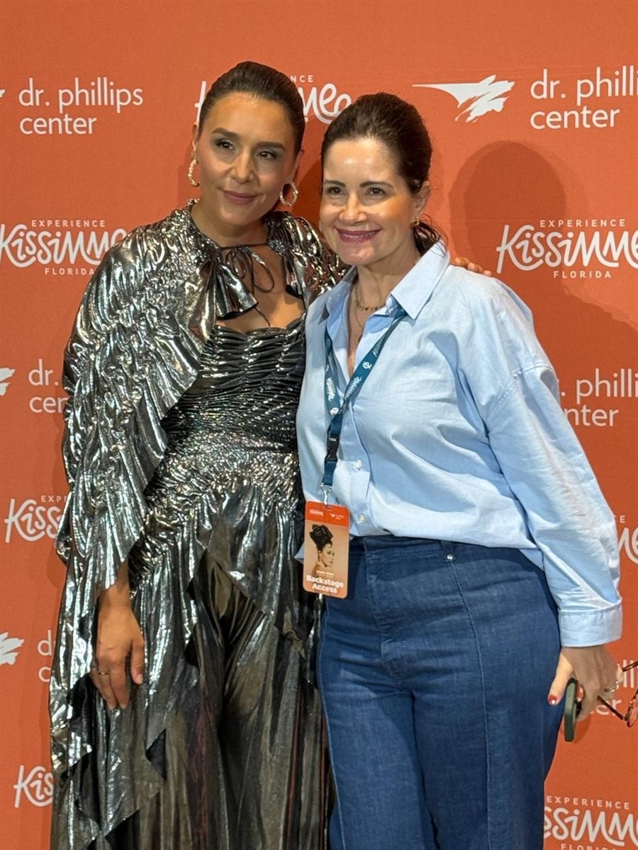 Jessie Ware recebe Juliana Leveroni, Dinah Policarpo e DT Minich, do Experience Kissimmee