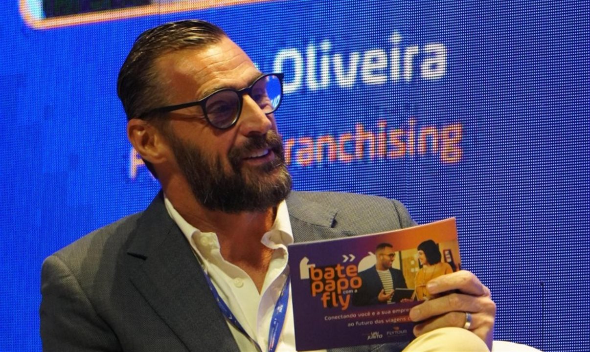 Fabio Oliveira, diretor da Flytour Franchising, no Bate-Papo com a Fly