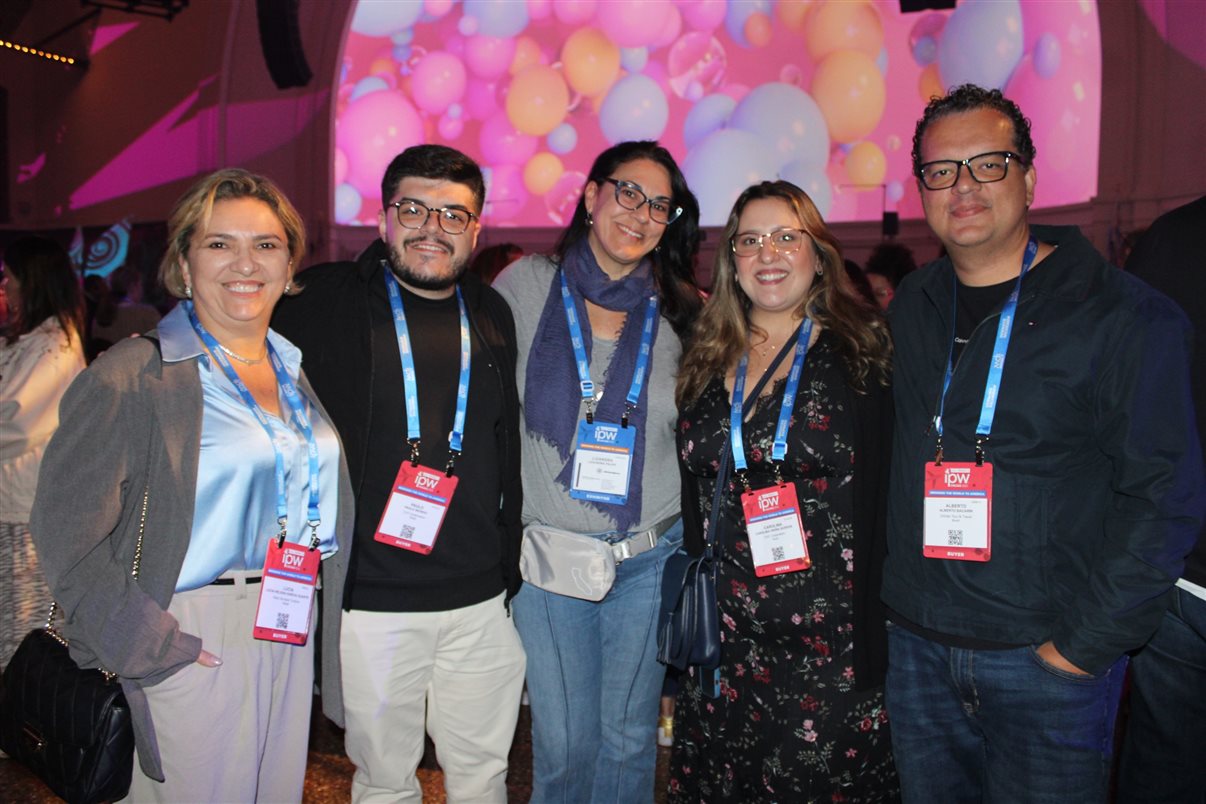 Carol Gusson, da CVC, Alberto Baccarin, da Orinter, Paulo Biondo, da CVC, Allan Colen, do Travel South USA, Lia Coutinho, da EZLink, e Gustavo Nappo, da EHTL