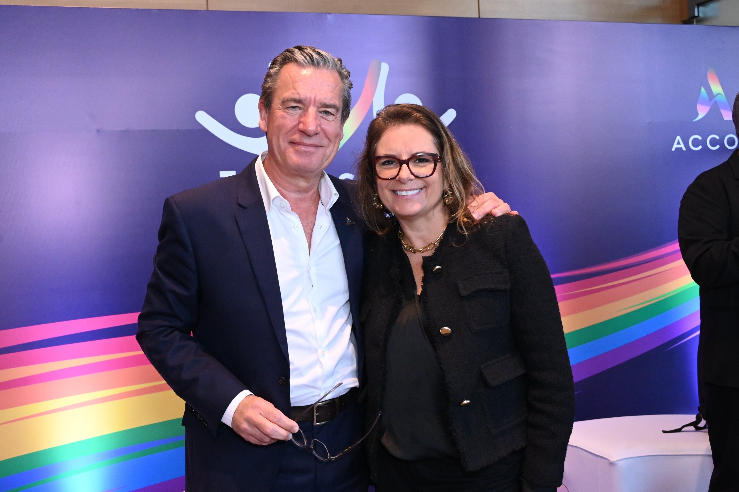 Thomas Dubaere, CEO da Accor para as Américas, e Antonietta Varlese, vice presidente sênior de Comunicação, Sustentabilidade e Relações Institucionais da Accor para as Américas