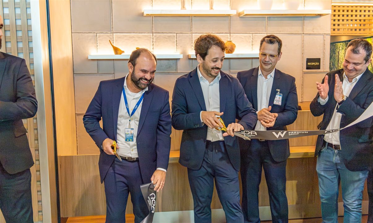 Italo Russo Silva, CEO e fundador do W Premium Group, participou da inauguração e abriu o espaço com o simbólico corte de fita